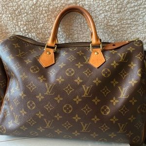 Louis Vuitton Speedy 35